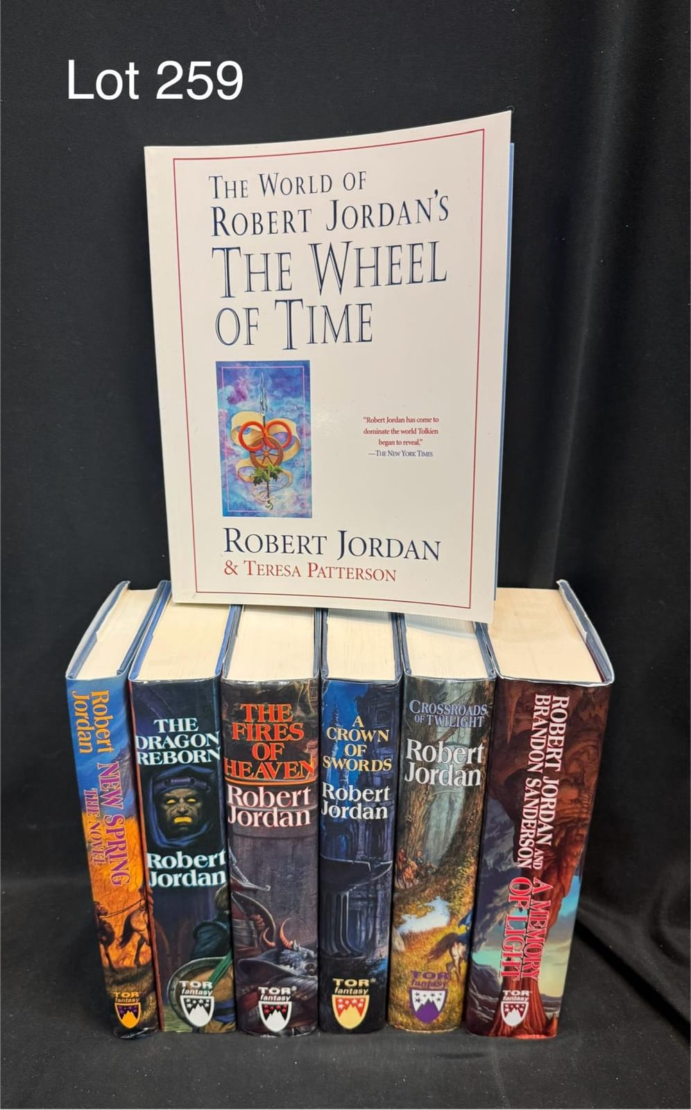 Robert Jordan comparable auction result: lot of robert jordan the wheel of time novels