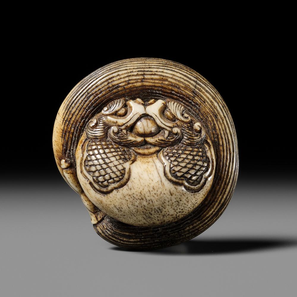 KO: A FINE ANTLER NETSUKE OF A MOKUGYO AND HOSSU sold by Galerie Zacke, lot 418 — auction record photograph