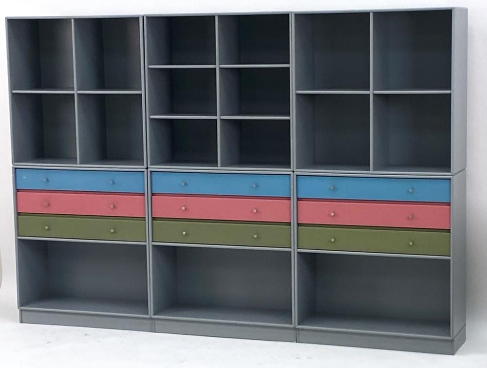 Peter Lassen comparable auction result: peter lassen montana modular wall system