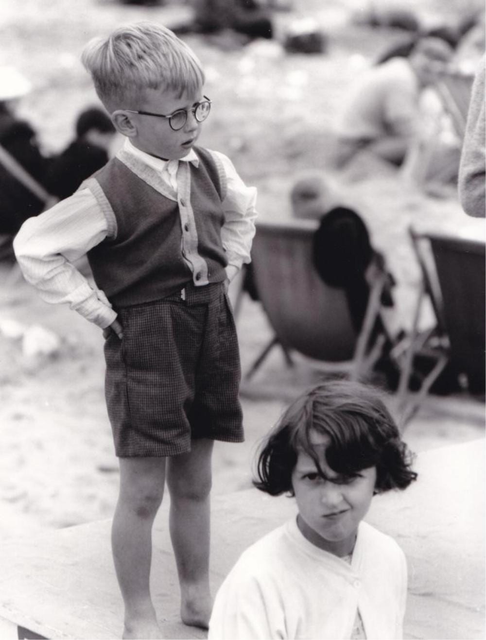 Alfred Gregory comparable auction result: alfred gregory 1913 2010 cardigans and kids 1960 1973