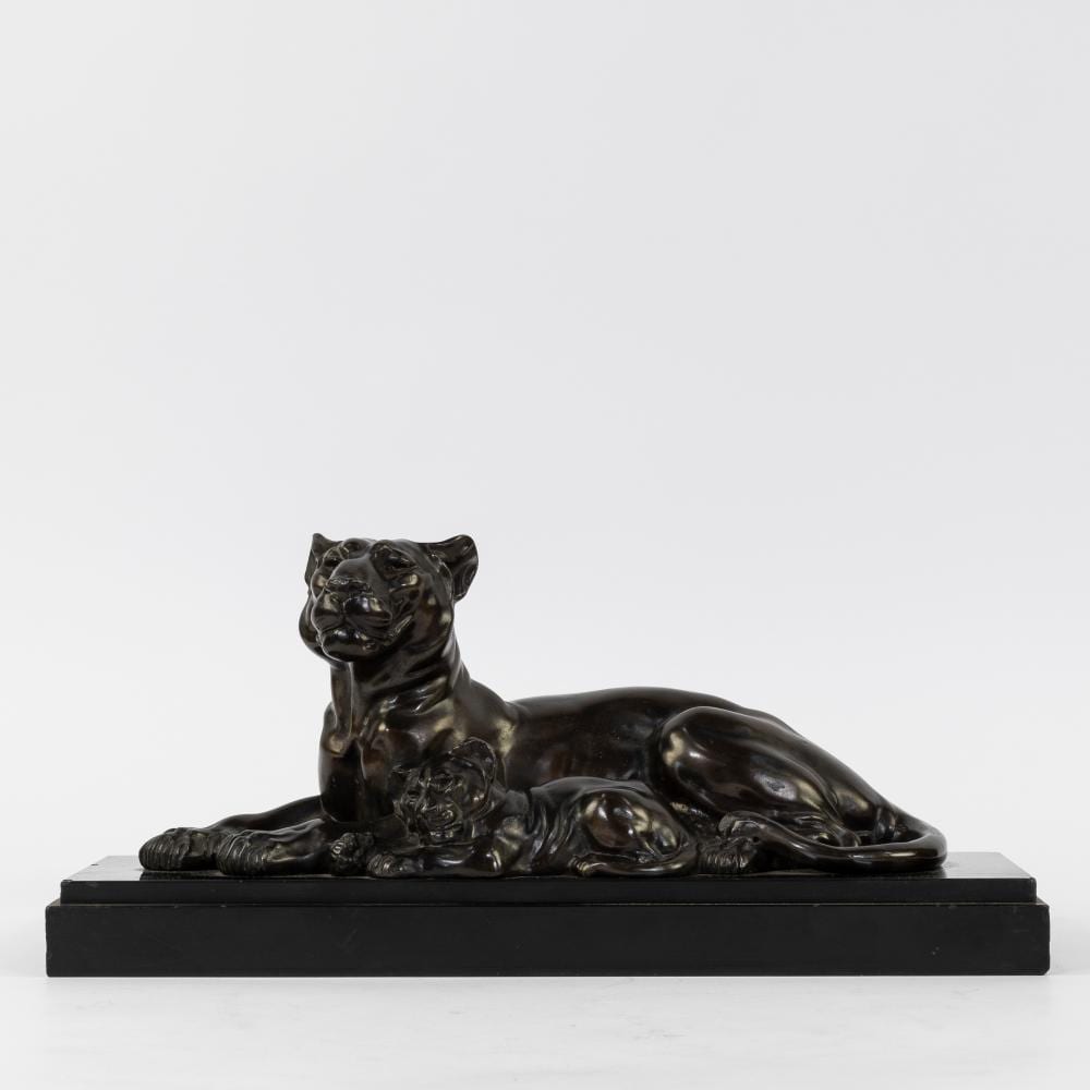 Louis-Albert Carvin comparable auction result: louis albert carvin 1875 1951 reclining lion with cub in black patinated metal on marble base signed