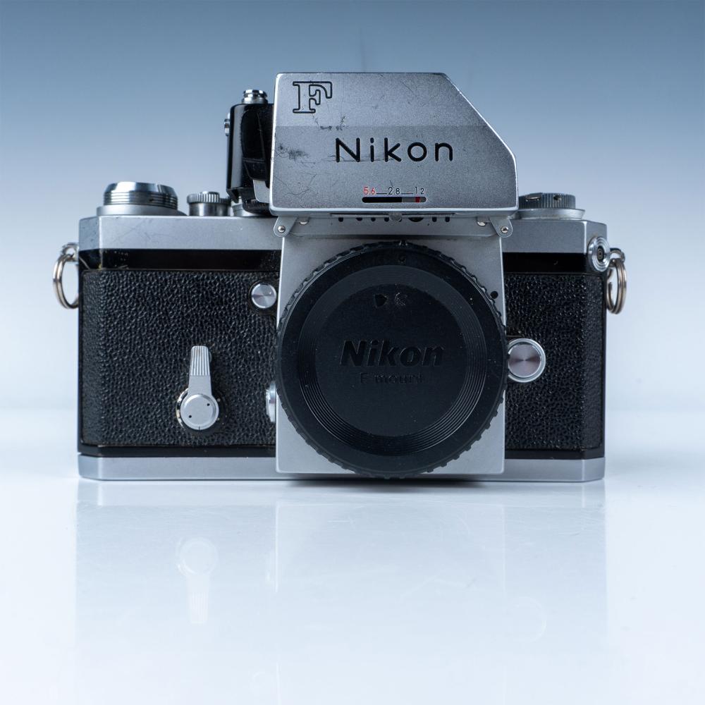 Nikon F 35mm SLR Photomic Finder Film Camera sold by Lion and Unicorn, lot 124 — auction record photograph