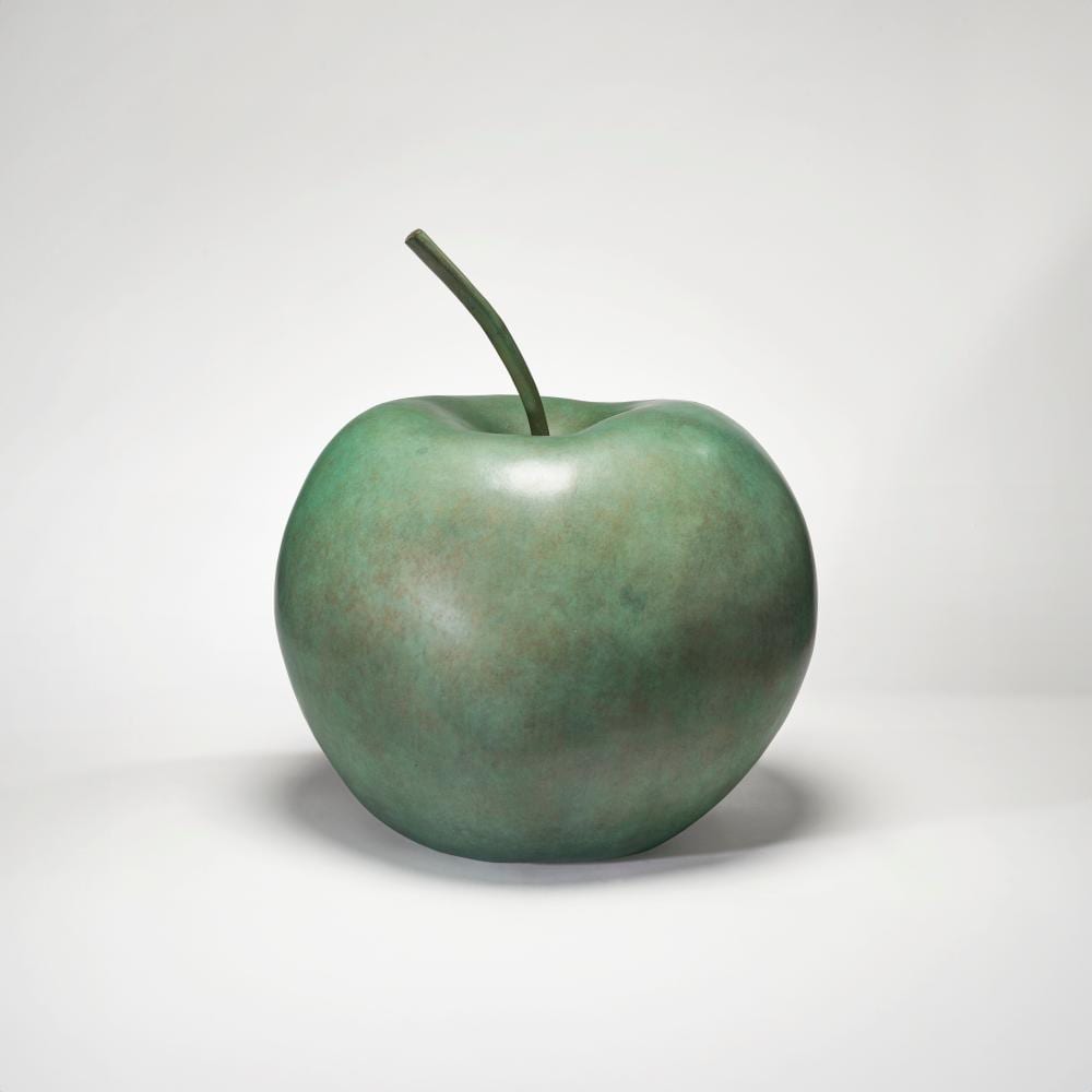 Claude Lalanne (1925 – 2019). Pomme (Moyenne). patinated bronze58 x 52 x 50 comparable sale