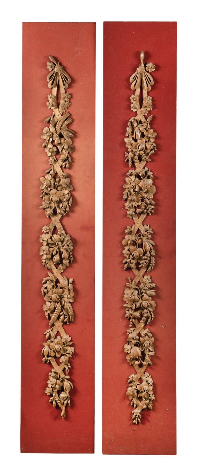 Grinling Gibbons comparable auction result: grinling gibbons 1648 1721 dans le go t de paire d l ments en tilleu