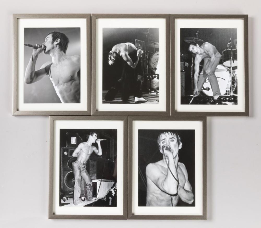 Philippe Auliac comparable auction result: philippe auliac ensemble de 5 photographies repr sentant iggy pop en 1