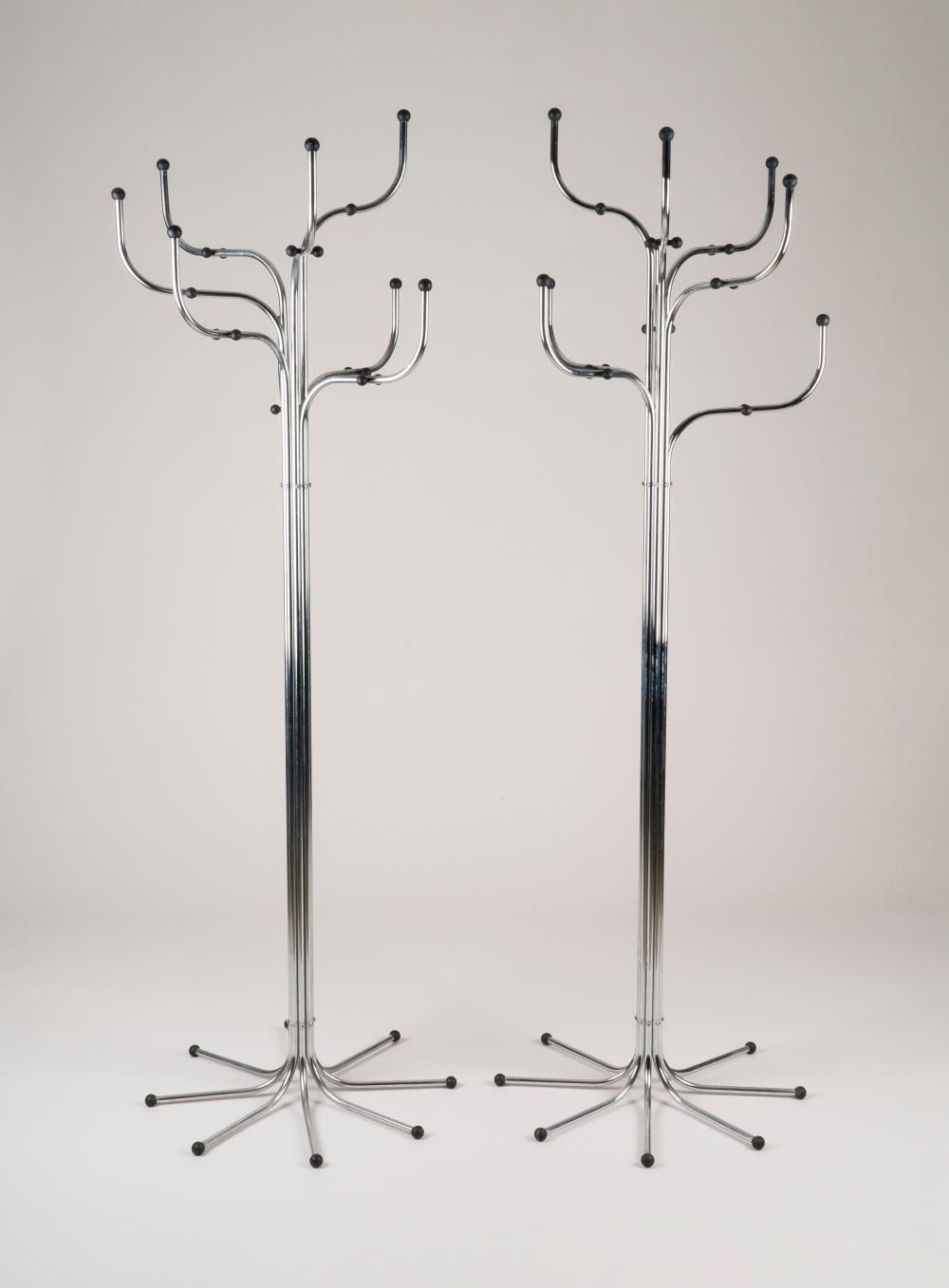 sidse werner paar coat tree garderobenst nder · Hargesheimer Kunstauktionen Düsseldorf · 2025-06-14 Sidse Werner comparable auction result: sidse werner paar coat tree garderobenst nder