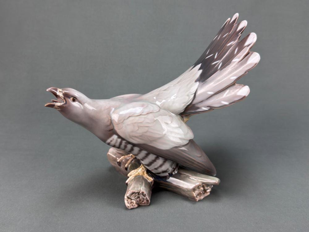 Jens Dahl-Jensen comparable auction result: porcelain figure cuckoo bing gr ndahl denmark designed by jens peter