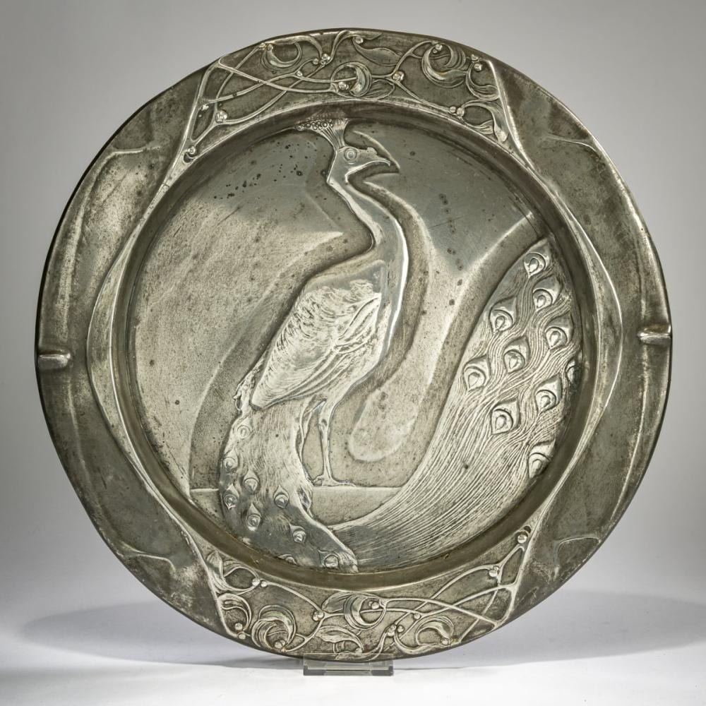 hugo leven attr wall plate with peacock 1904 06 · Quittenbaum Kunstauktionen GmbH · 2025-07-01 Hugo Leven comparable auction result: hugo leven attr wall plate with peacock 1904 06