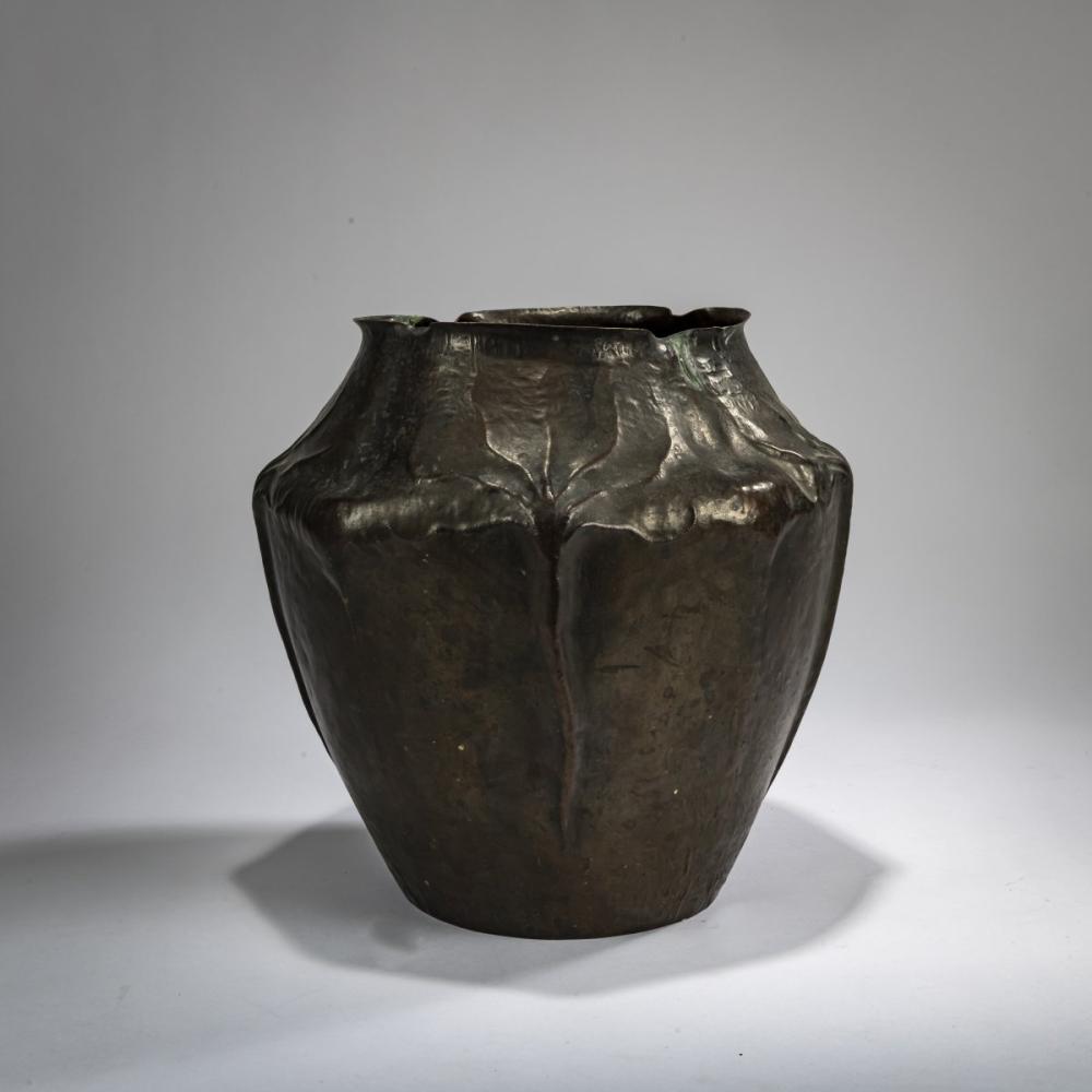 ludwig vierthaler attr cachepot c 1900 · Quittenbaum Kunstauktionen GmbH · 2025-07-01 Ludwig Vierthaler comparable auction result: ludwig vierthaler attr cachepot c 1900