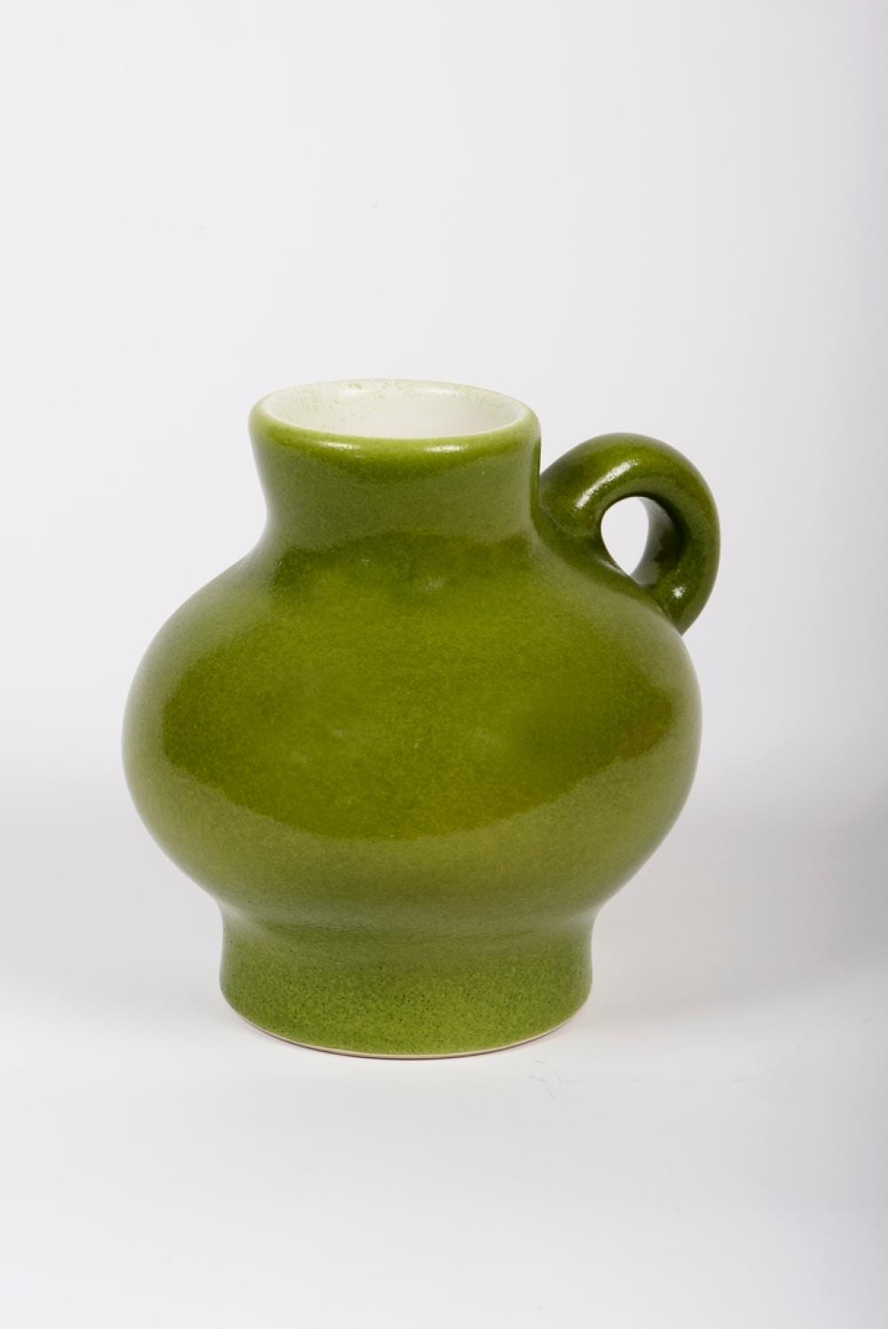 Denise Gatard comparable auction result: denise gatard 1908 1991 pichet en c ramique gla ure vert tilleul
