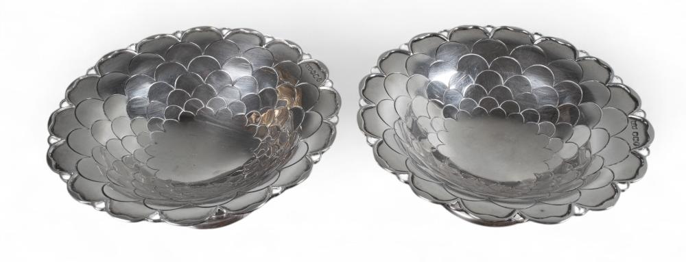 Archibald (1825) Webb comparable auction result: a pair of mappin webb small footed bowls