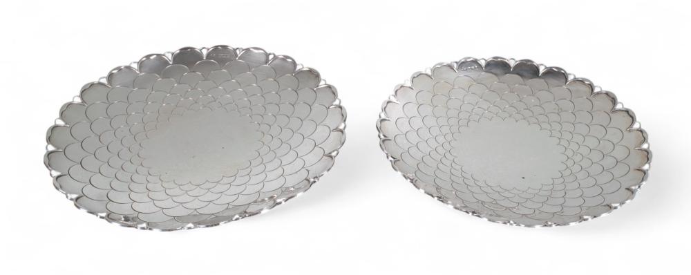 Archibald (1825) Webb comparable auction result: a pair of mappin webb dishes