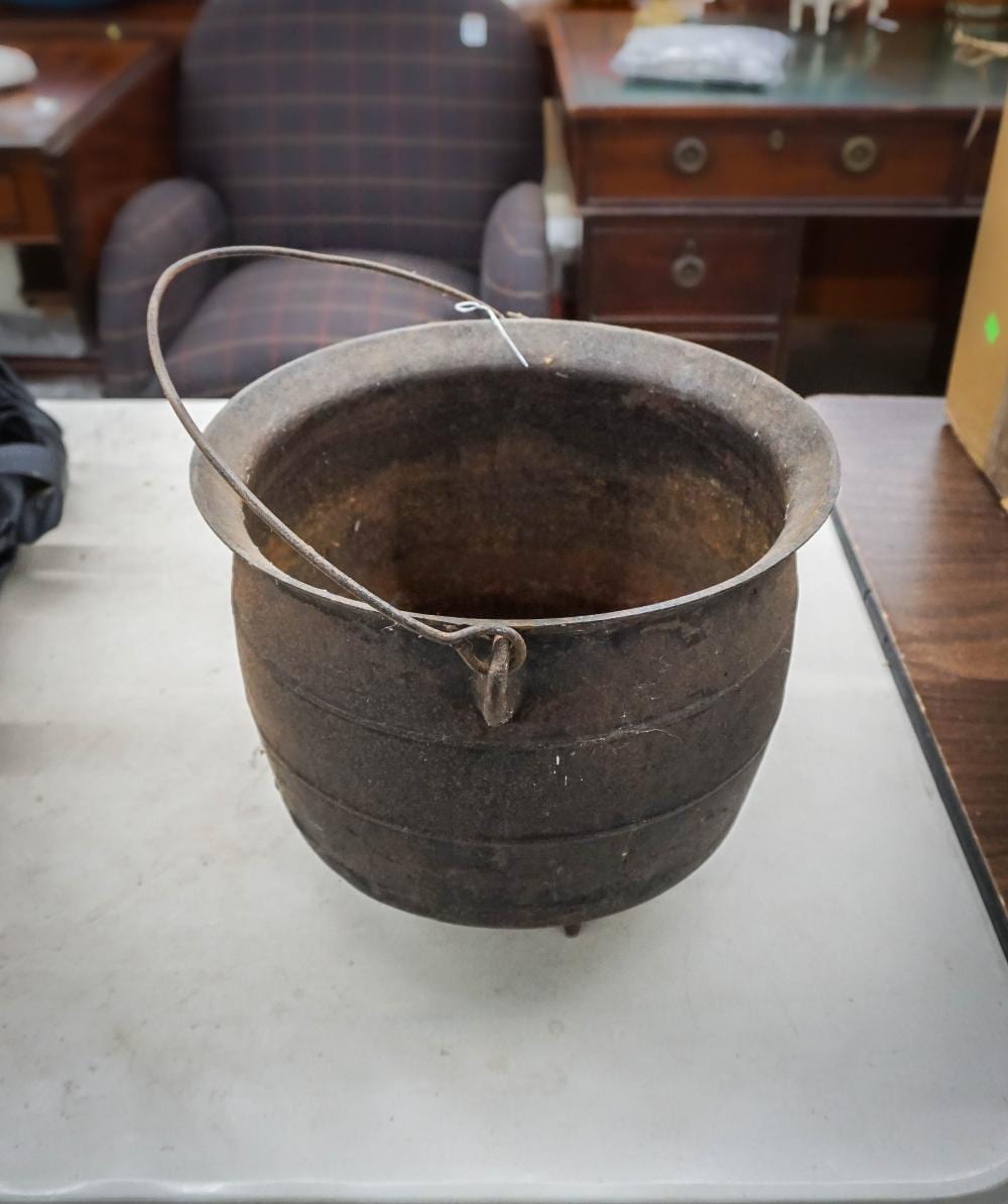 Cast Iron Cauldron sold by Weschler's, lot 319 — auction record photograph