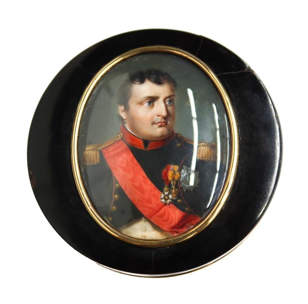 Louis Marie Autissier comparable auction result: 14k gold mounted snuff box with portrait of napoleon i by louis marie autissier
