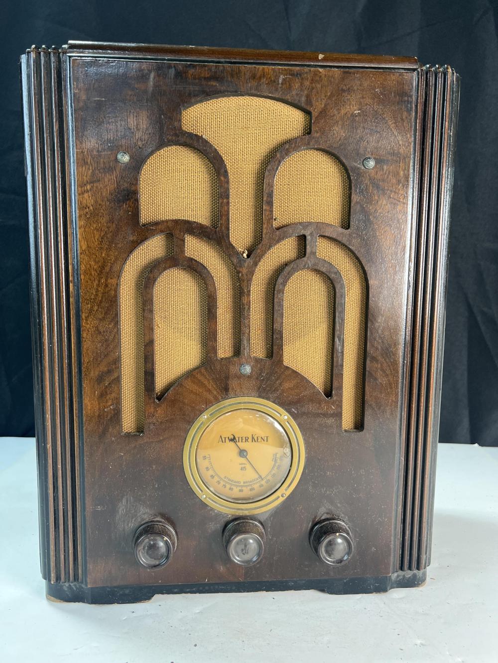 Atwater Kent model 415 standard broadcast Cathedral radio All wood untested sold by Ripley Auctions, lot 8601 — auction record photograph