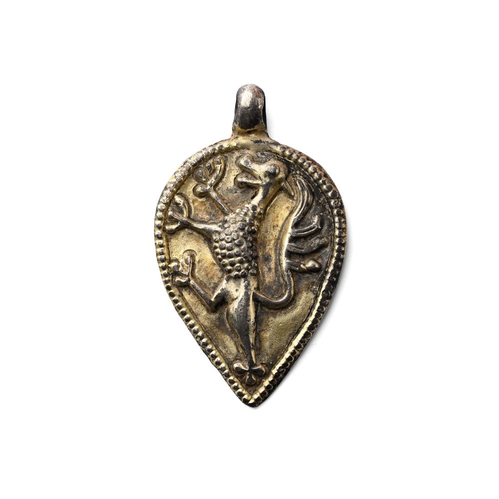 STUART PERIOD SILVER-GILT HERALDIC HORSE HARNESS PENDANT sold by TimeLine Auctions, lot 2106 — auction record photograph