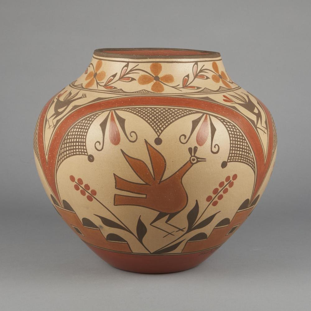 Elizabeth Medina comparable auction result: elizabeth medina polychrome pot with bird designs ca 1985