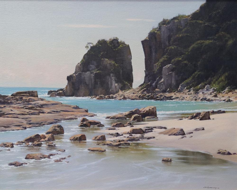 Les Graham comparable auction result: les graham oil on board diamond head signed lower right and details verso and presentation plaque to front approx 75cm x 60cm
