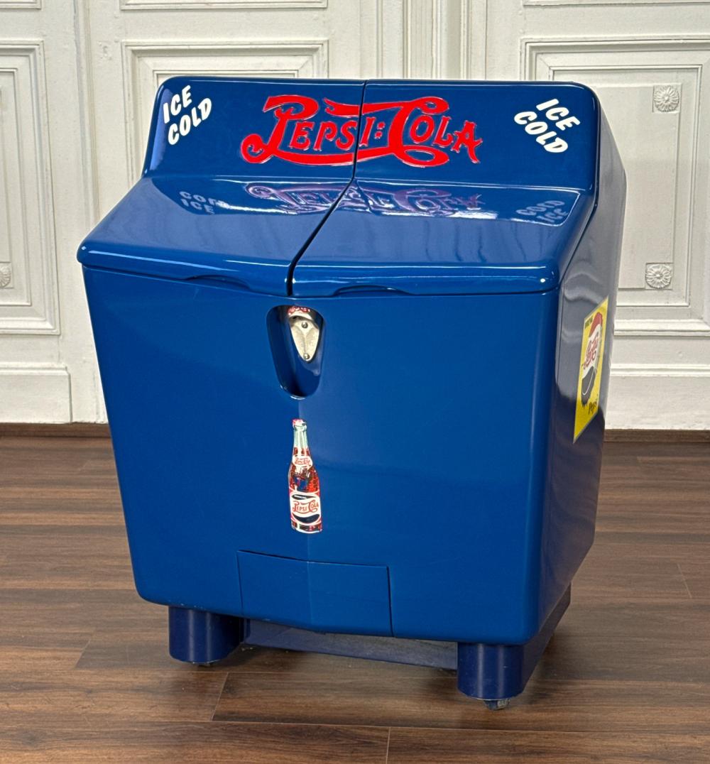 Pepsi Cola Double Dot Gull Wing Cooler sold by J. Garrett Auctioneers, lot 496 — auction record photograph