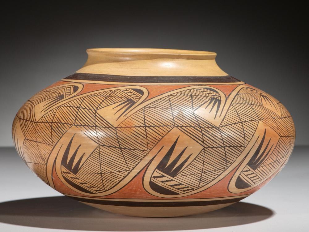 Fannie Nampeyo comparable auction result: fannie nampeyo hopi 1900 1987 pottery jar migration pattern