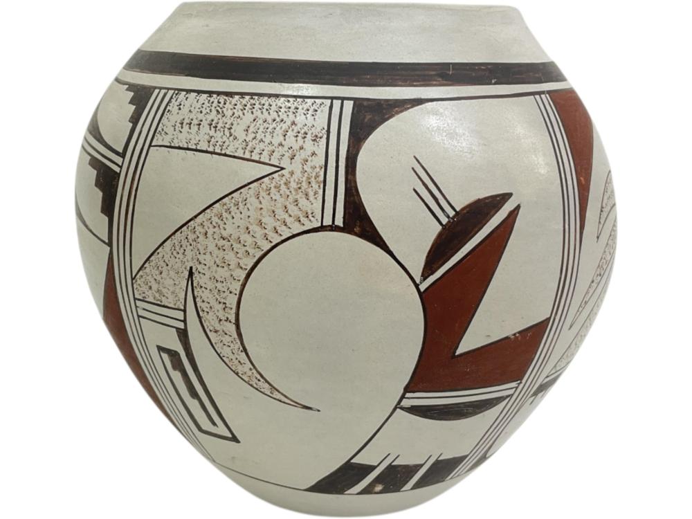 Joy Navasie comparable auction result: joy navasie frog woman hopi pottery vase
