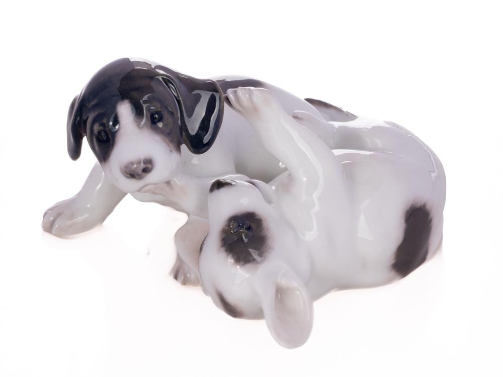Erik Nielsen comparable auction result: erik nielsen 1887 1926 puppy group royal copenhagen before 1923