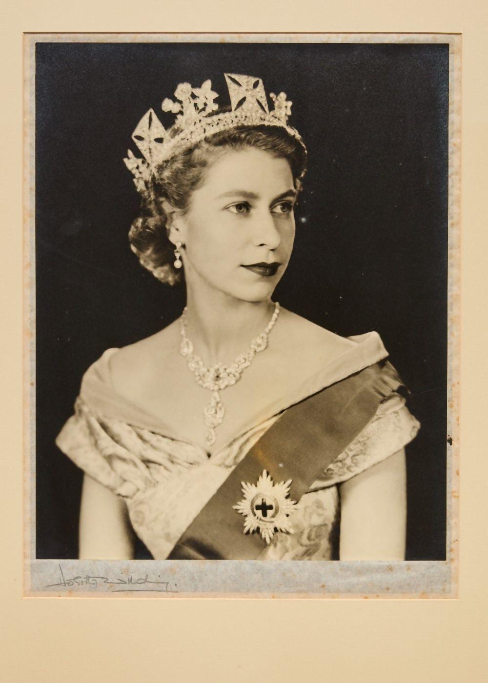 Dorothy Wilding comparable auction result: dorothy wilding british 1893 1976 queen elizabeth ii a large format silver print photograph sig