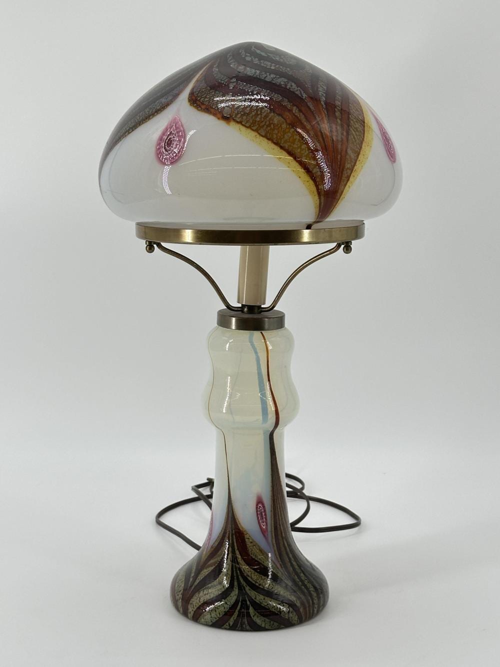 Giulio Radi comparable auction result: giulio radi 1895 1952 attribu lampe champignon en verre opalin non sign e ht 49 cm