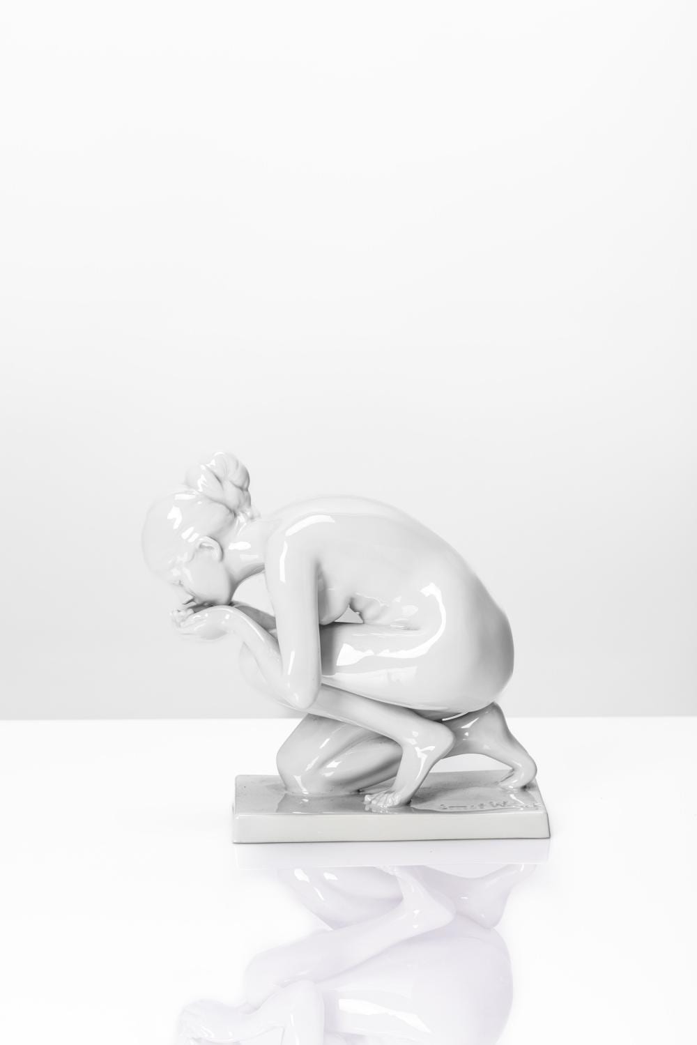 ernst wenck nude female figure 1940 circa · Finarte · 2025-09-30 Ernst Wenck comparable auction result: ernst wenck nude female figure 1940 circa