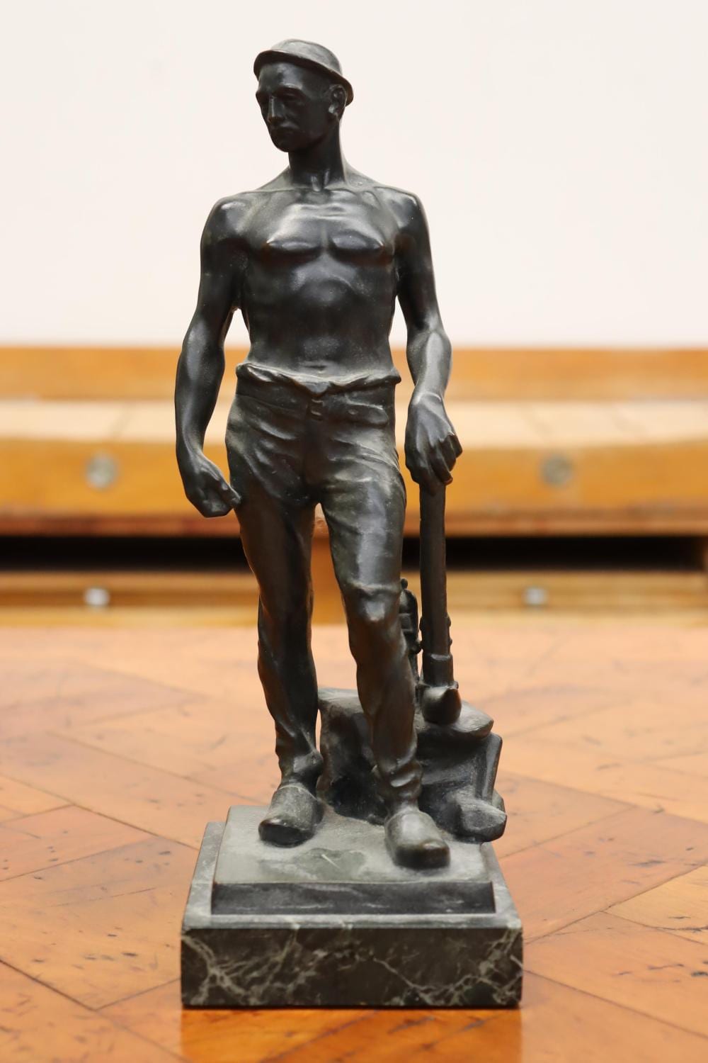 FERDINAND LUGERTH comparable auction result: ferdinand lugerth germany 1885 1915 bronze miner mounted on a stepped base signed at base f lugerth approx 30cm h x 10cm sq