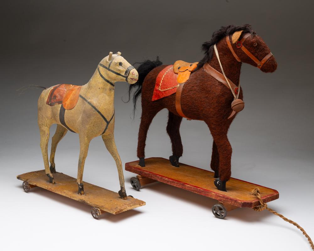 TWO HORSE PULL TOYS. sold by Amelia Jeffers, lot 747 — auction record photograph