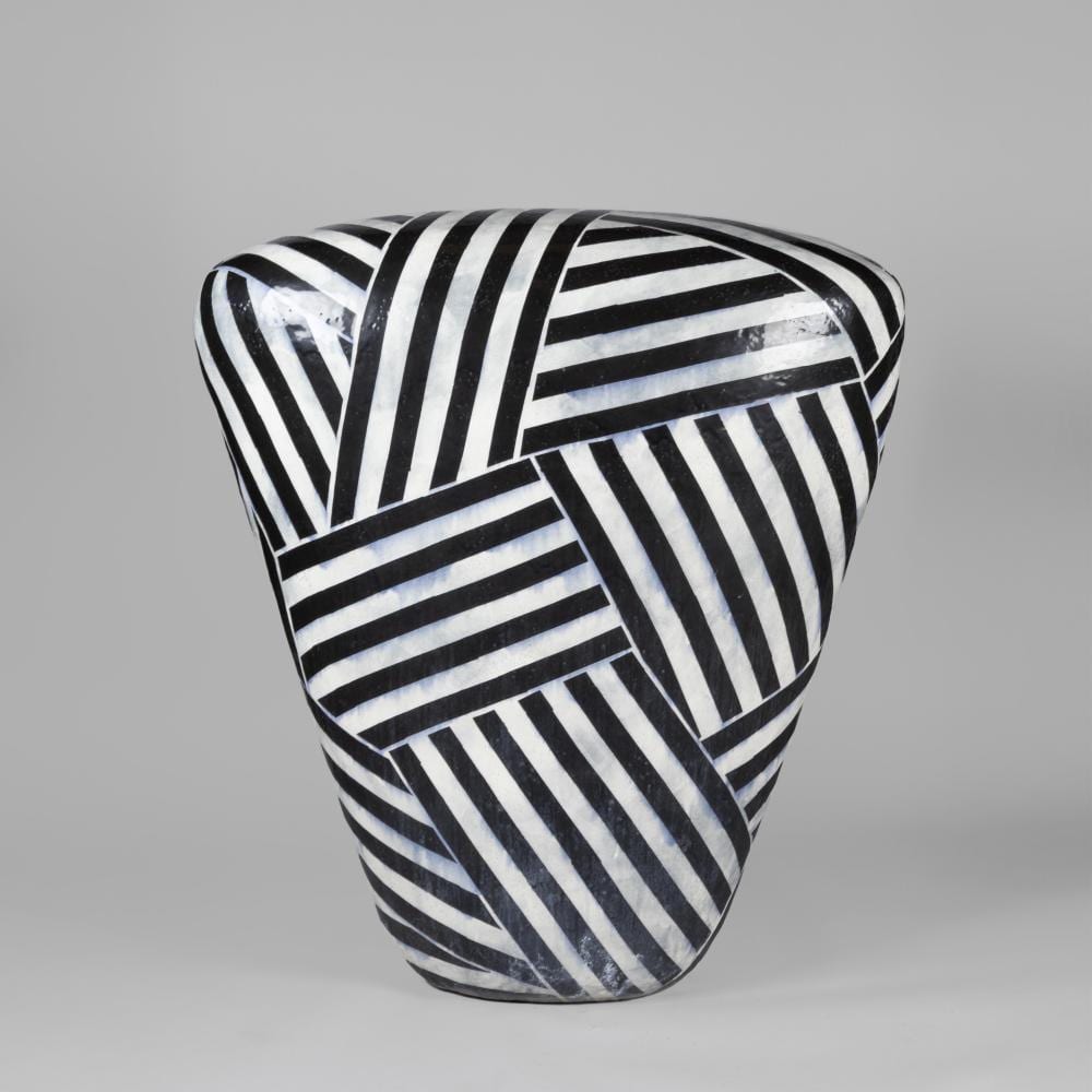 Jun Kaneko comparable auction result: jun kaneko 4 triangle dango 2003