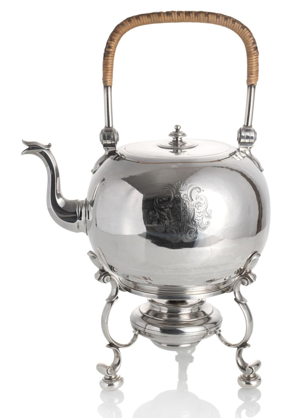 A GEORGE I TEA KETTLE ON LAMPSTAND sold by Nagel Auction, lot 2017 — auction record photograph