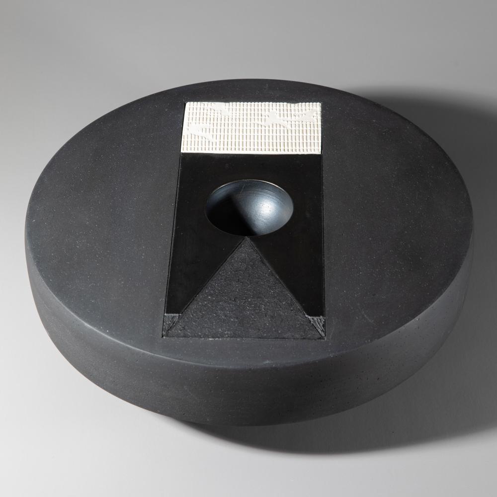 tjok dessauvage shell sculpture 2008 · Kunst und Design Auktionshaus Schops Turowski · 2025-11-14 Tjok Dessauvage comparable auction result: tjok dessauvage shell sculpture 2008