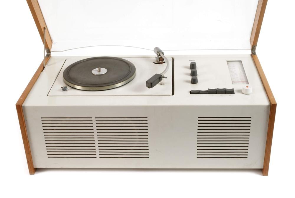 Dieter Rams comparable auction result: dieter rams radio plattenspieler braun sk 55