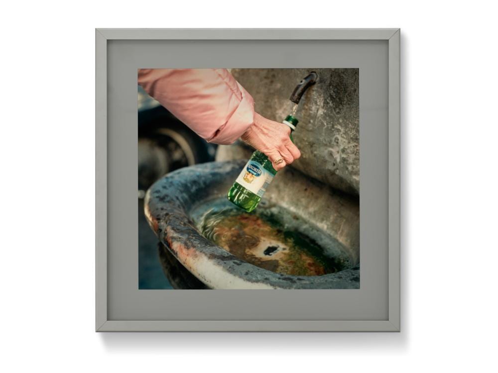 Jeff Wall comparable auction result: jeff wall b 1946 basin in rome 2 transparency in lightbox16 5 8 x 16 5