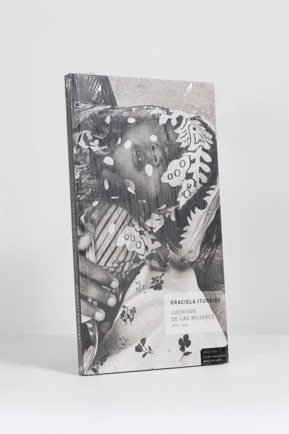 Graciela Iturbide comparable auction result: graciela iturbide 1942 juchitan de las mujeres 1979 1989