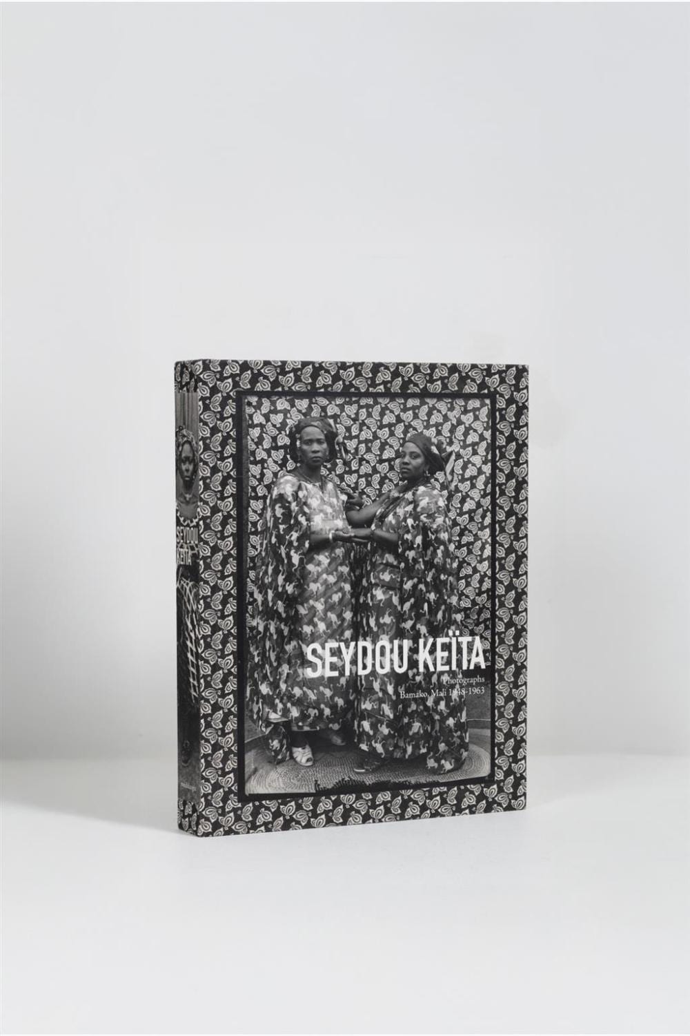 Seydou Keita comparable auction result: seydou keita 1923 2001 seydou ke ta photographs bamako mali 1948