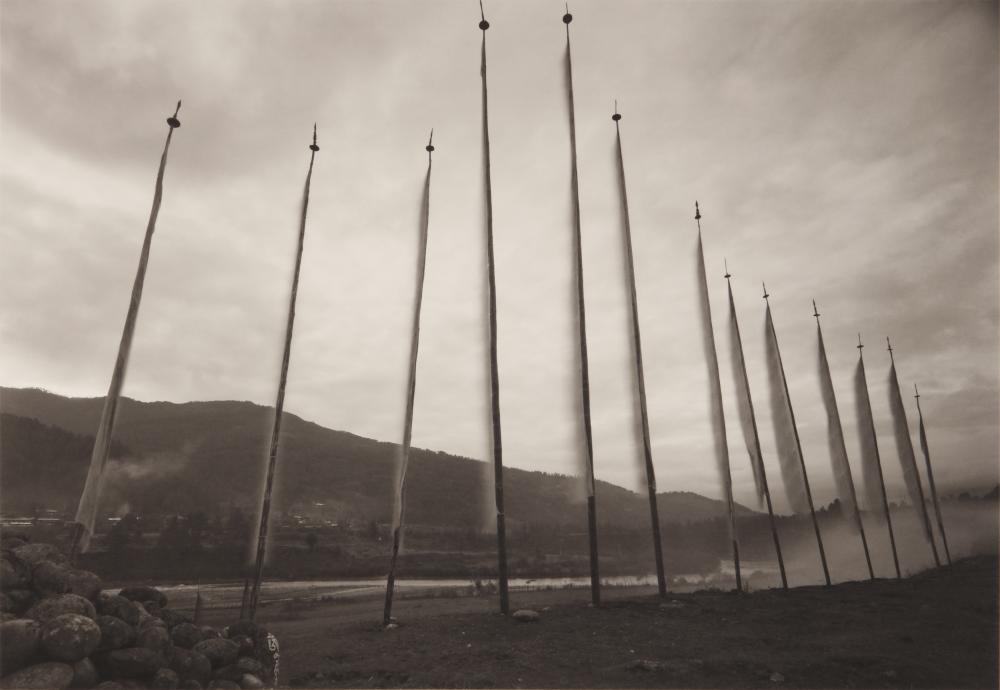 Kenro Izu comparable auction result: kenro izu b 1949 druk 2 bhutan 2002