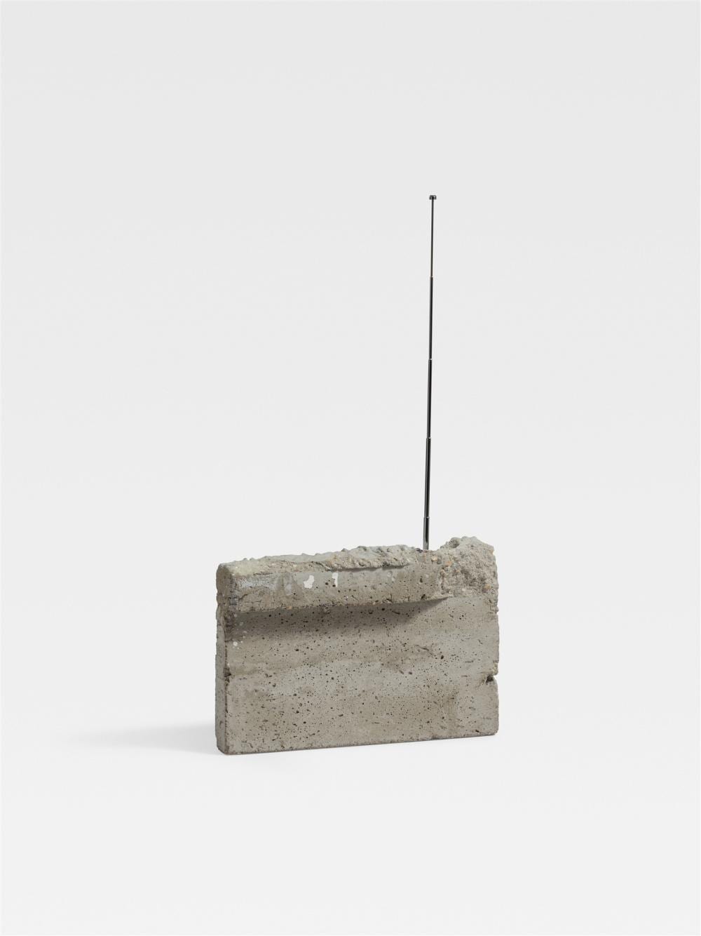 Isa Genzken comparable auction result: isa genzken weltempf nger 1987