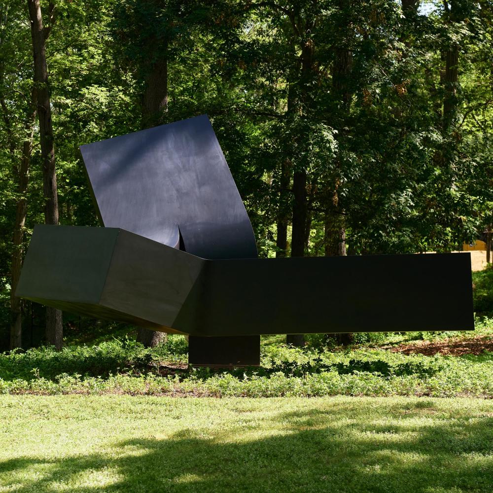 Clement Meadmore comparable auction result: clement meadmore 1929 2005 lowdown