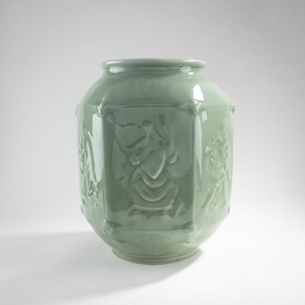 Jais Nielsen comparable auction result: jais nielsen vase 1925