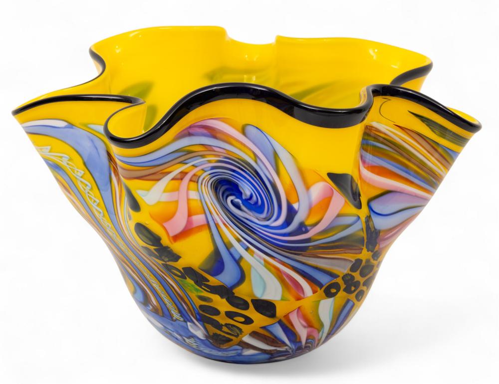 Rollin Karg comparable auction result: rollin karg american b 1944 art glass ruffled centerpiece bowl 2002 h 10 5 w 16 l 17