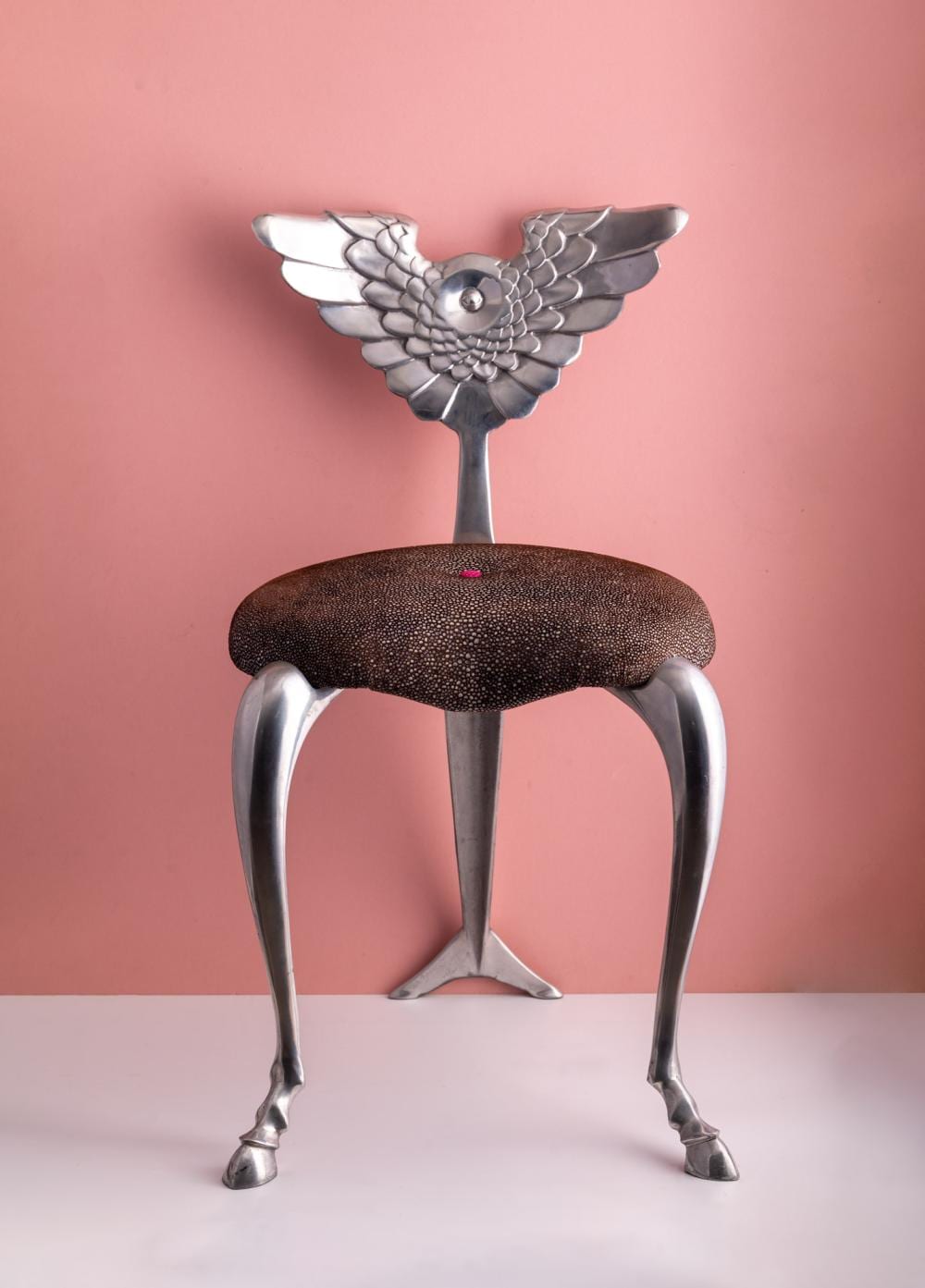 mark brazier jones n 1956 angel cadeira escultura em alum nio · Palácio do Correio Velho · 2025-12-16 Marc Brazier Jones comparable auction result: mark brazier jones n 1956 angel cadeira escultura em alum nio