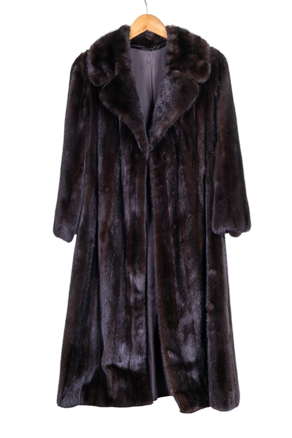 Mink Fur Coat sold by Keystone Auctions LLC, lot 288 — auction record photograph