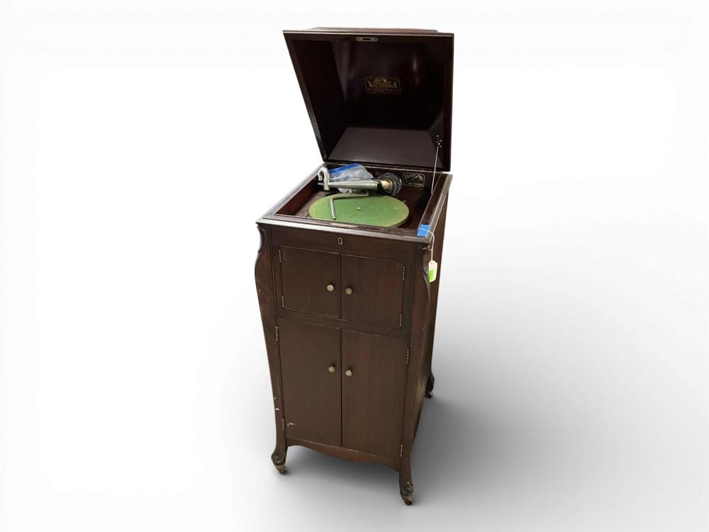 Mahogany Victor Victrola Cabinet Model VV-XI** 46” High sold by Apple Tree Auction Center, lot 1230 — auction record photograph