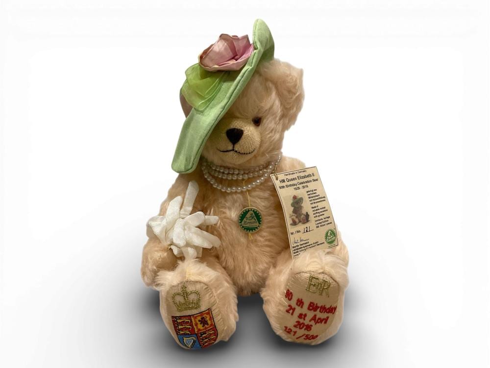 Hermann Corrodi comparable auction result: limited edition hm queen elizabeth ii teddy bear by hermann