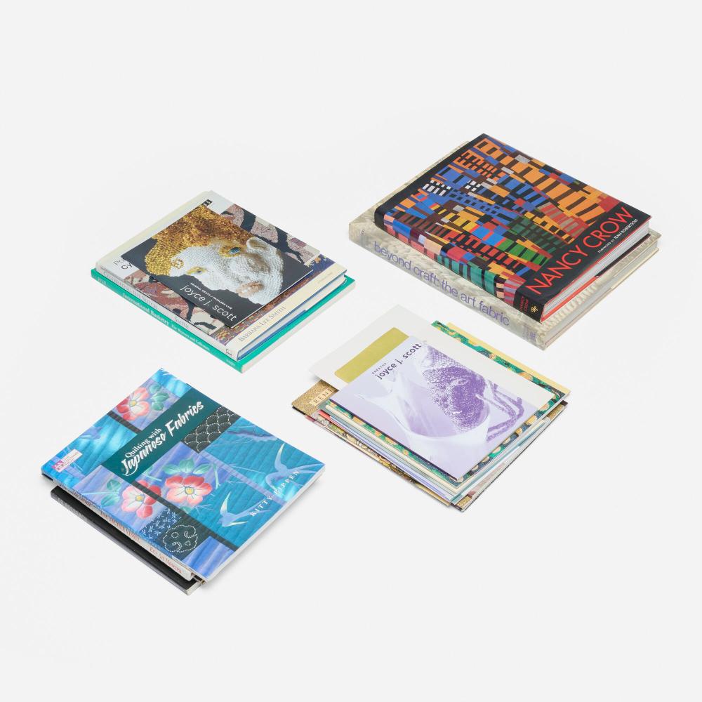 Collection of thirty-five fiber and textile books and magazines sold by Rago Arts and Auction Center, lot 259 — auction record photograph