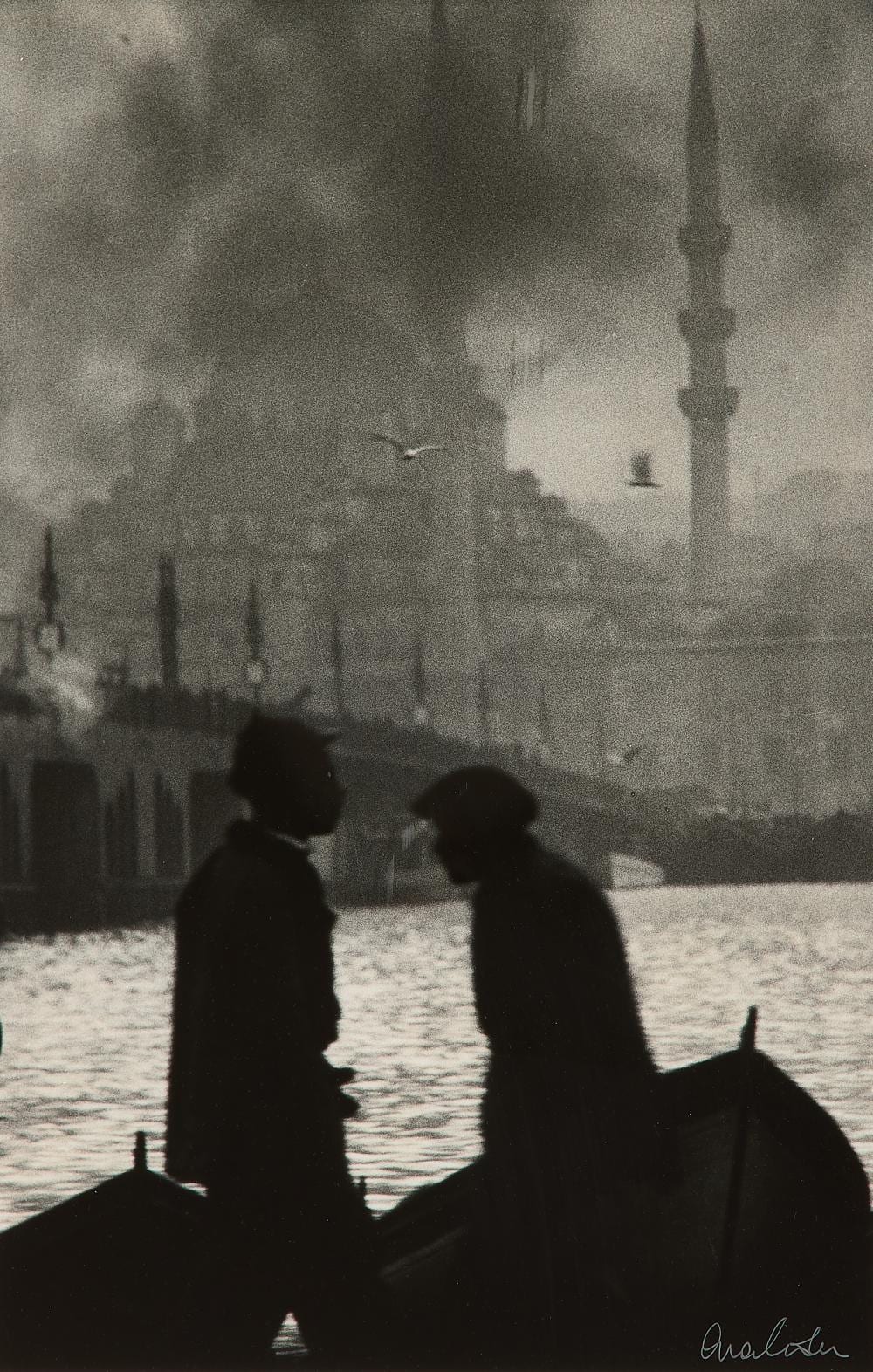 Ara Güler comparable auction result: ara guler boatmen in the golden horn gsp
