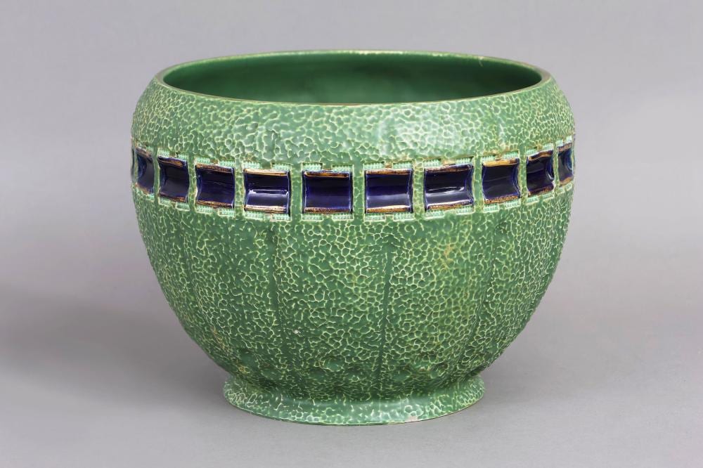 Gyula Dreszler comparable auction result: julius dressler tschechien sezessionistisches keramik cachepot